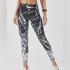 🩷 N E W! FABLETICS Powerhold High Rise Legging 7/8 length - Small Vapor Ice